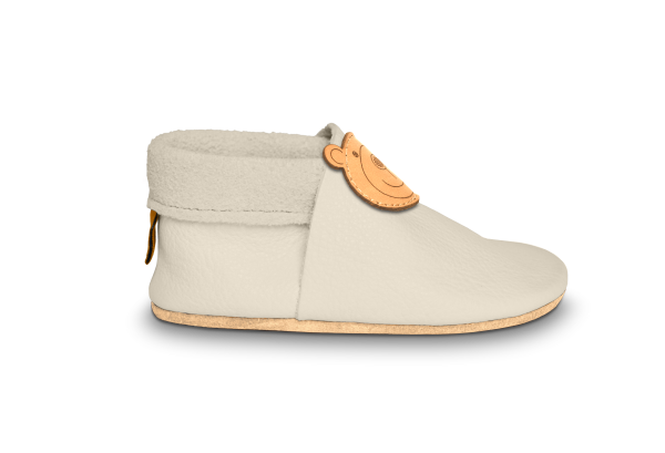 Krabbelschuhe Bär mit Namen in Tara, Seitenansicht