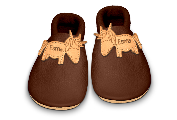 Krabbelschuhe Einhorn mit Namen in Brownie, Paar von oben