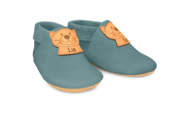 Krabbelschuhe Katze mit Namen in Palma, Paar schräg von vorn