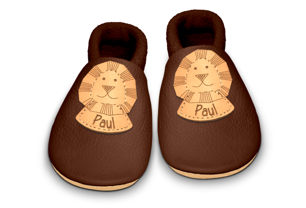 Krabbelschuhe Löwe mit Namen in Brownie, Paar von oben