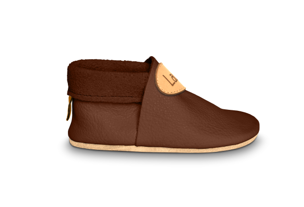 Krabbelschuhe mit Namen in Brownie, Seitenansicht