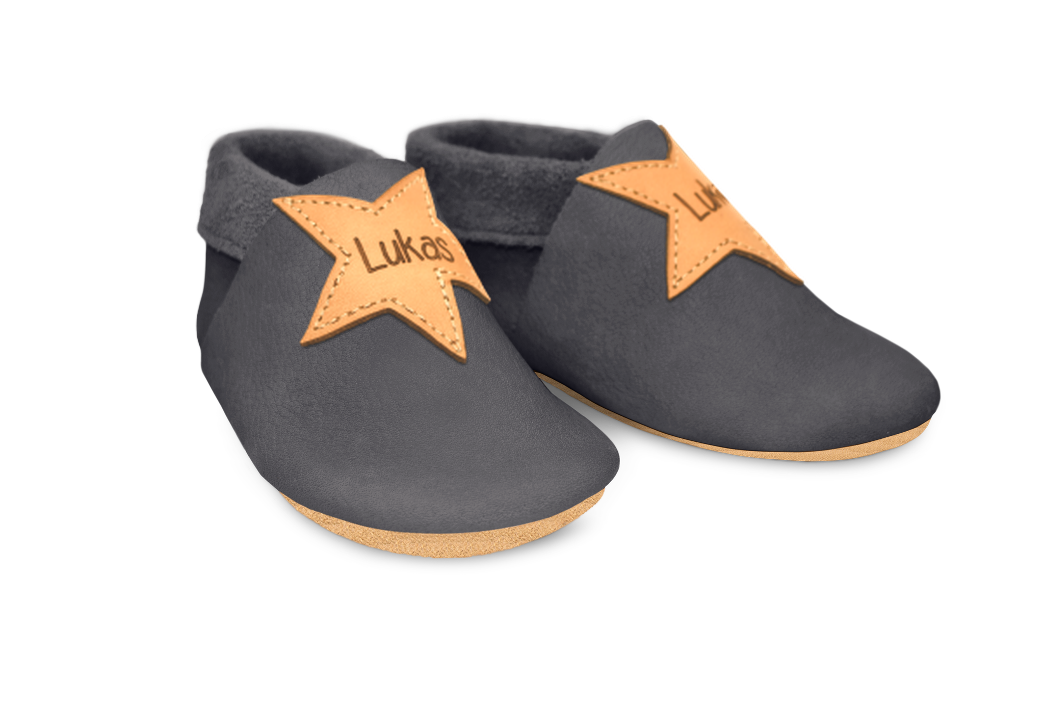 Krabbelschuhe Stern mit Namen in Mausgrau, Paar schräg von vorn