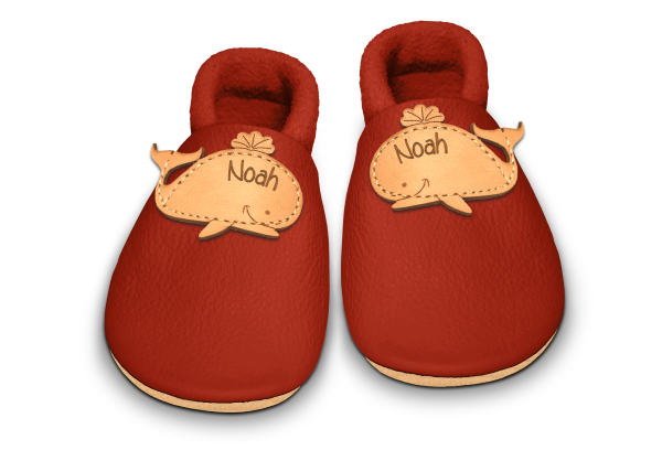 Krabbelschuhe Wal mit Namen in Rosty, Paar von oben